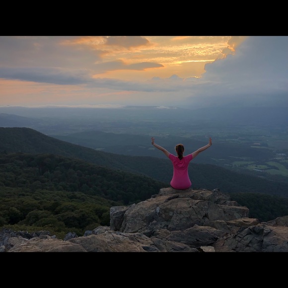 Meet your Posher, Kristina - Picture 2 of 2